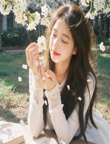 蜜桃少女_四房播播在线电影_精品无线一线二线三线